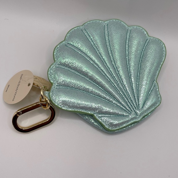 Bath & Body Works Disney Princess Ariel Coin Purse New - Picture 1 of 2